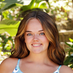 Headshot of Abbie